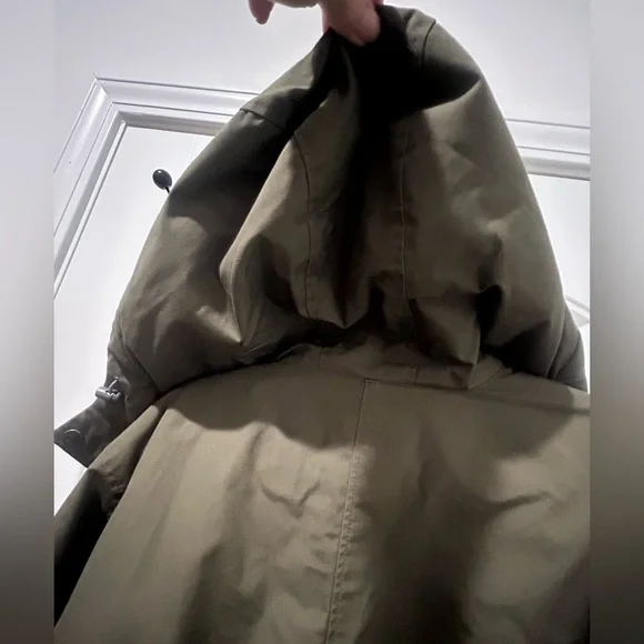 Fjallraven Women’s Greenland insulated hooded parka, Medium, Green - Picture 7 of 16